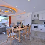İslamlar 2 Bedroom Secluded With Private Pool Hot Tub Villa