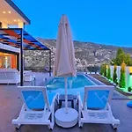 İslamlar 2 Bedroom Secluded With Private Pool Hot Tub Villa *