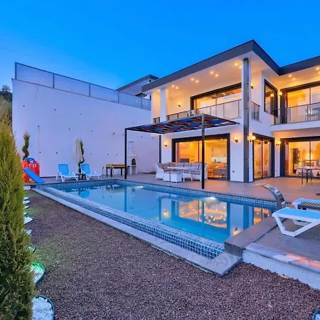 فيلة İslamlar 2 Bedroom Secluded With Private Pool Hot Tub *