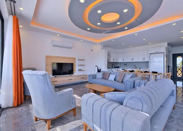 İslamlar 2 Bedroom Secluded With Private Pool Hot Tub فيلة *