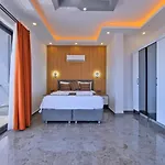 İslamlar 2 Bedroom Secluded With Private Pool Hot Tub فيلة