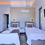 فيلة İslamlar 2 Bedroom Secluded With Private Pool Hot Tub