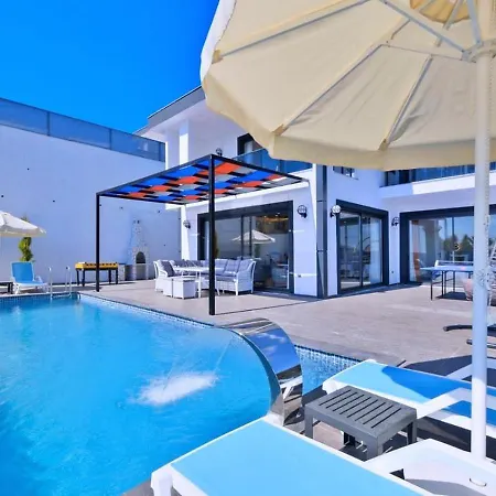 İslamlar 2 Bedroom Secluded With Private Pool Hot Tub